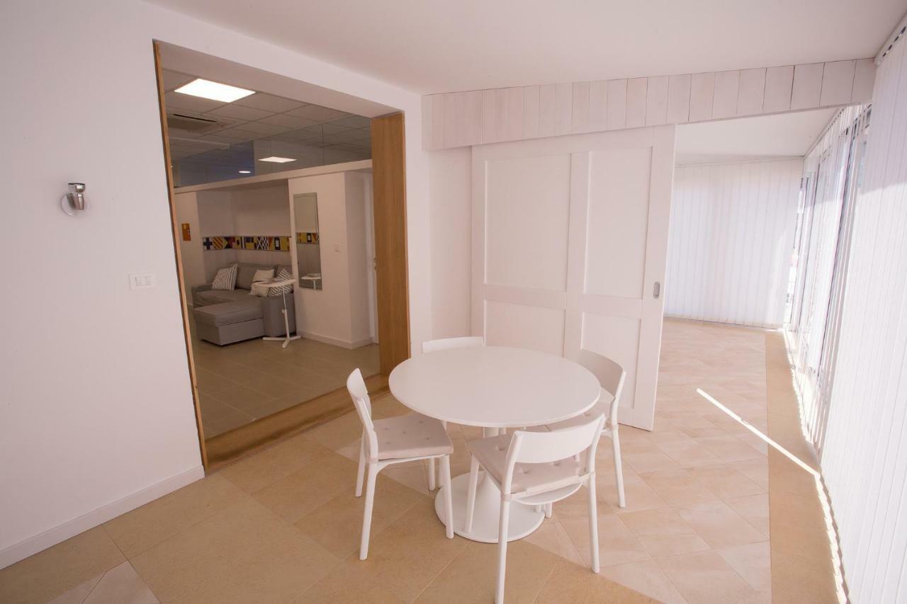 Downtown Beach Apartments 乌马格 外观 照片